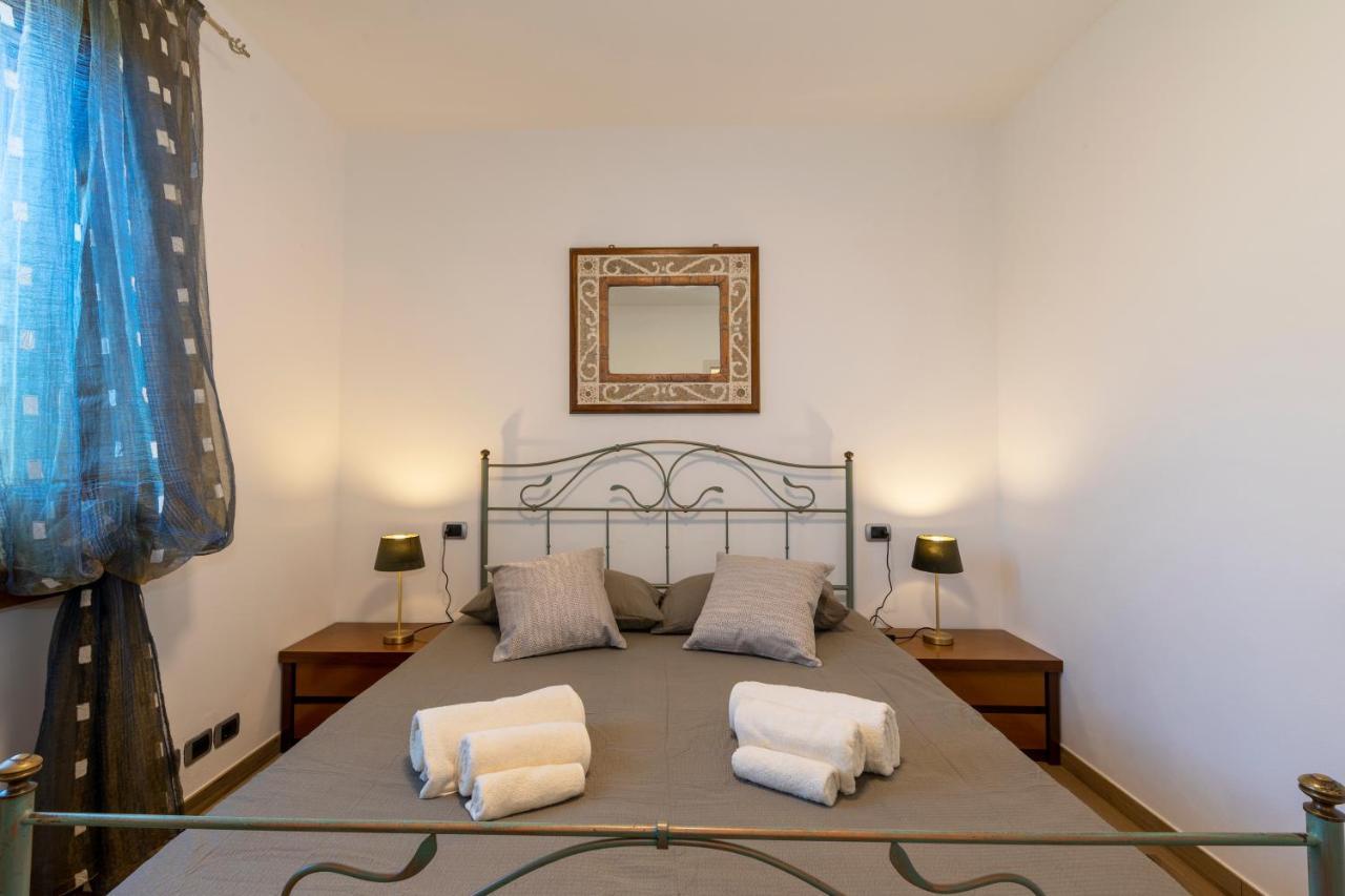Apartment With Garden And Parking เบลลาโจ ภายนอก รูปภาพ