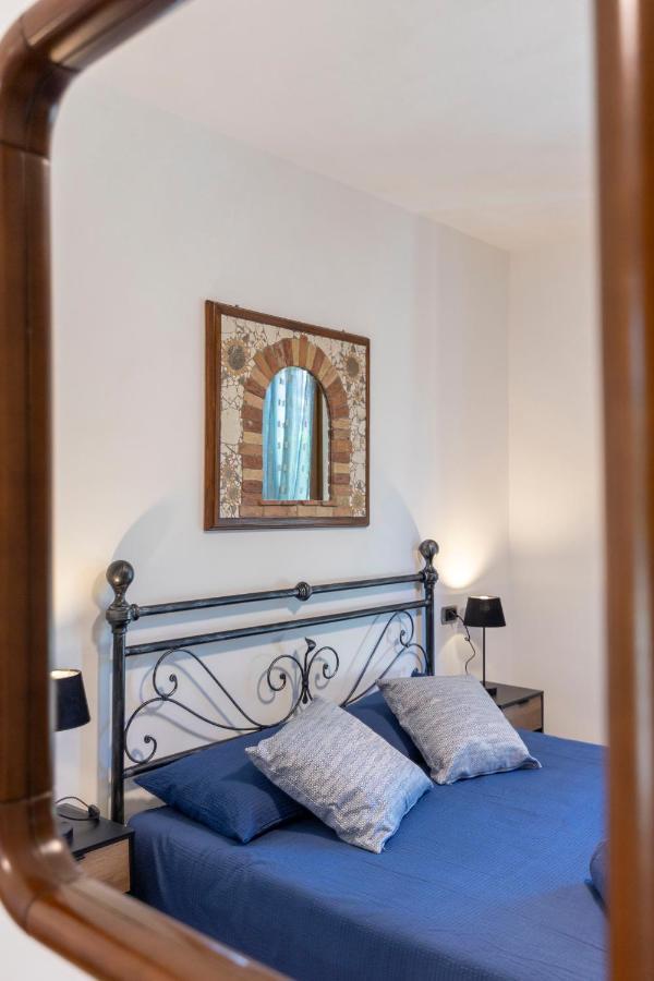 Apartment With Garden And Parking เบลลาโจ ภายนอก รูปภาพ
